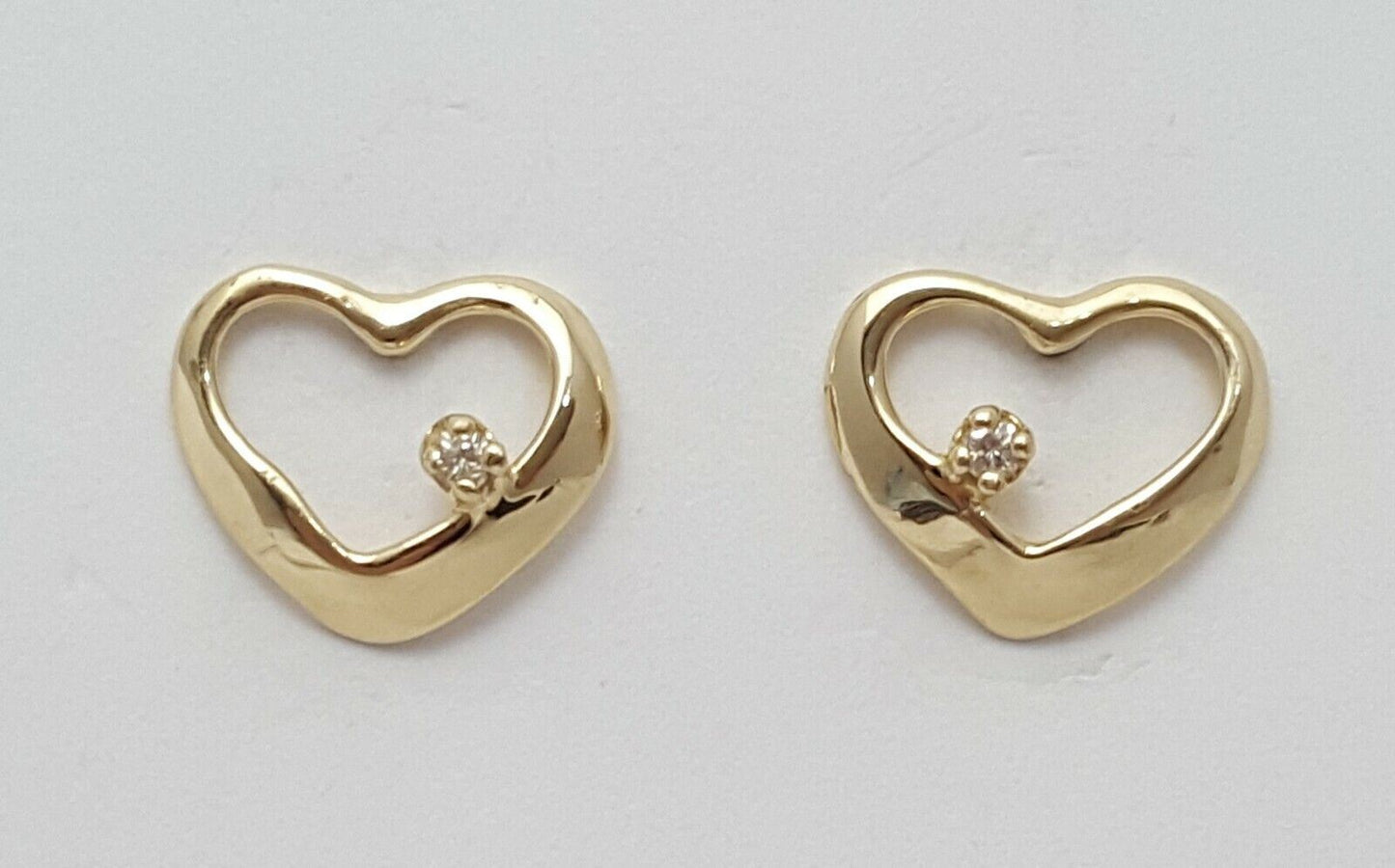 14K Yellow Gold Designer Stud Heart Earrings with Diamonds