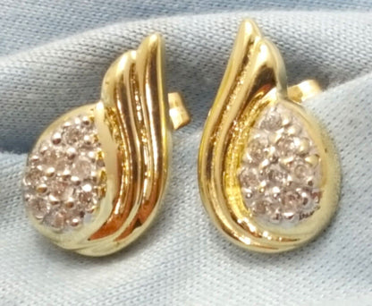 10K Solid Yellow Gold Designer Stud Spiral Swirl Diamond Earrings