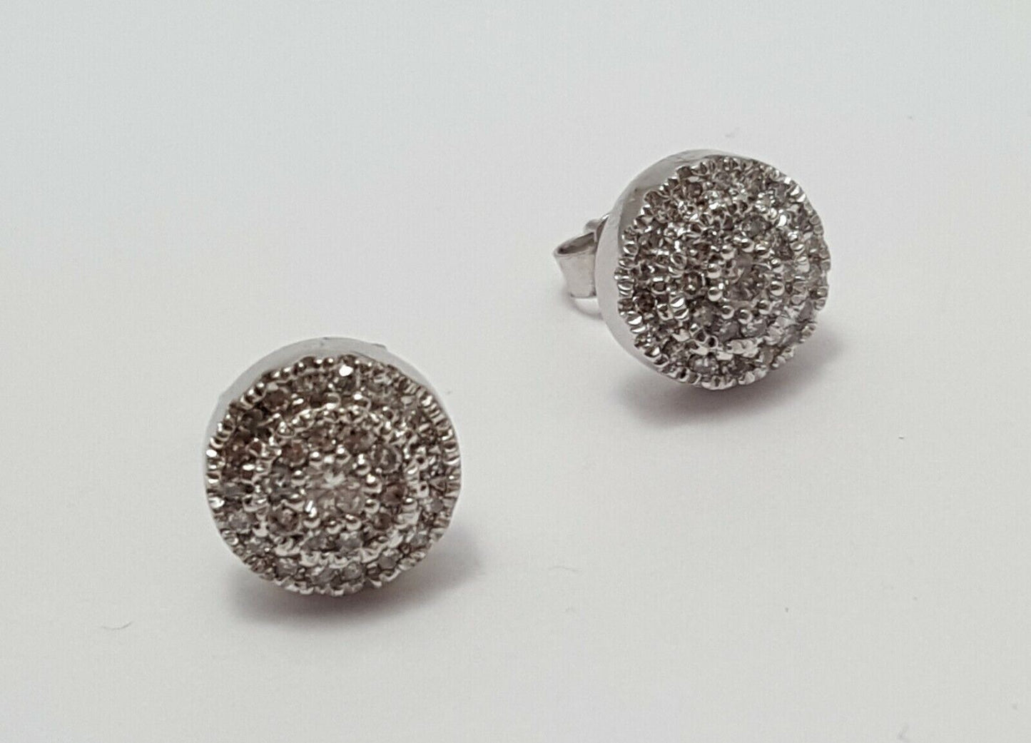 10K White Gold Designer Round Diamond Stud Earrings & Backings