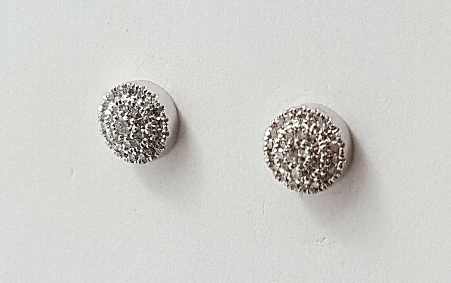 10K White Gold Designer Round Diamond Stud Earrings & Backings