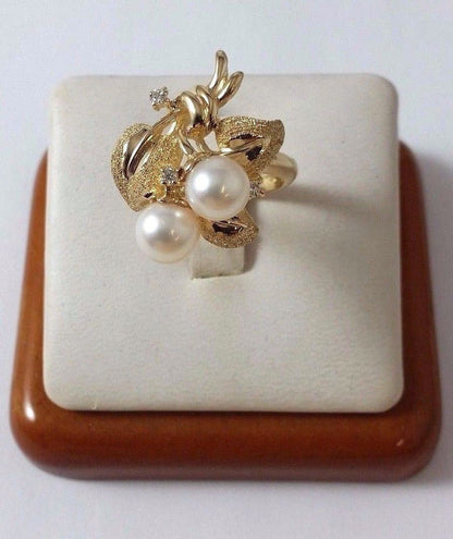 14K Solid Yellow Gold Designer Pearl & Diamond Ring