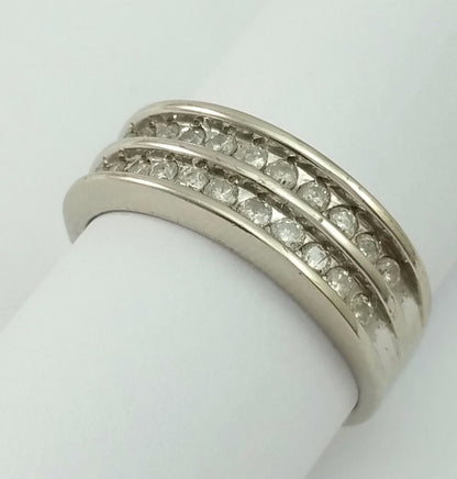 10K White Gold Designer Ring Band W/ Cluster of Diamonds