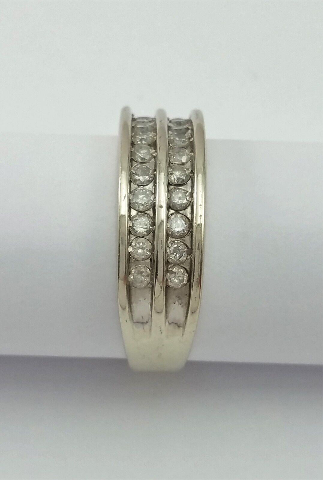 10K White Gold Designer Ring Band W/ Cluster of Diamonds