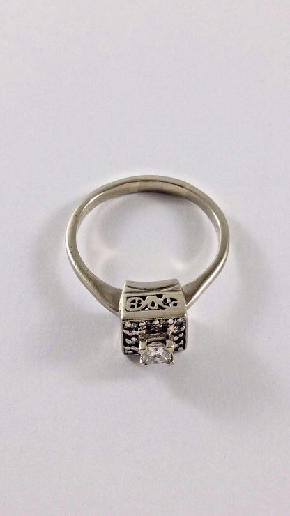 Beautiful 14K Karat White Gold Square Ring with Diamonds