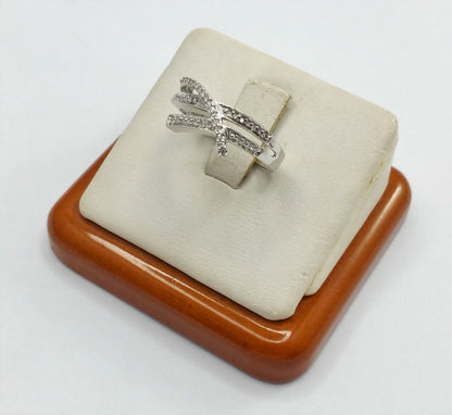 10K Solid White Gold Ladies Designer Ring With Diamonds