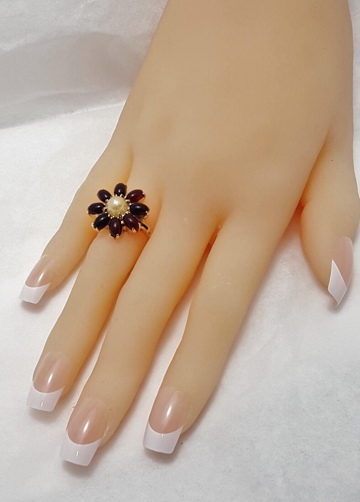 14K Solid Yellow Gold Ladies Designer Flower Garnet & Pearl Ring