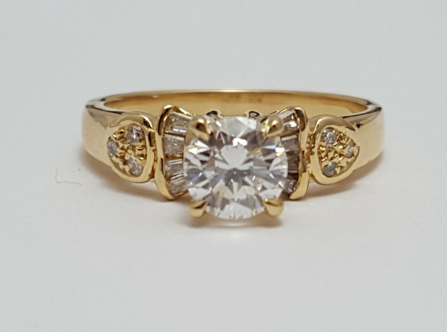 Exquisite 18K Karat Solid Yellow Gold Solitaire Diamond Wedding Engagement Ring