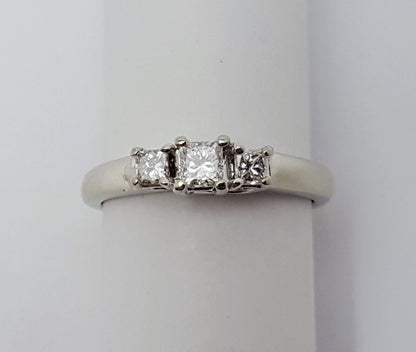 14K Solid White Gold Designer Princess Cut Diamond Engagement Ring