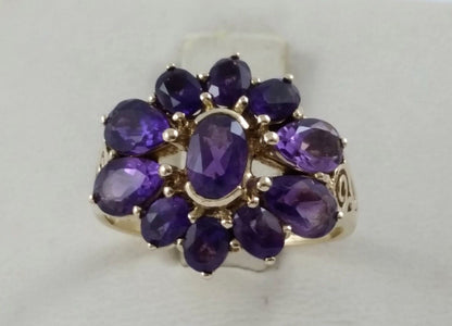 10K Solid Yellow Gold Flower Design Amethyst Ring