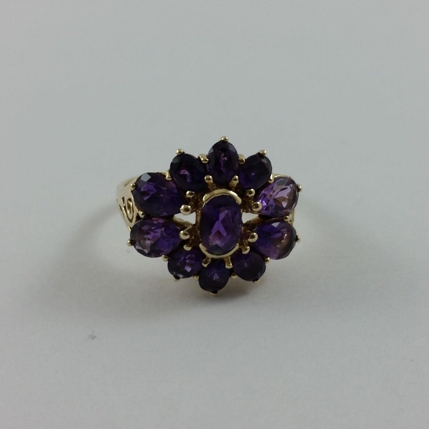 10K Solid Yellow Gold Flower Design Amethyst Ring