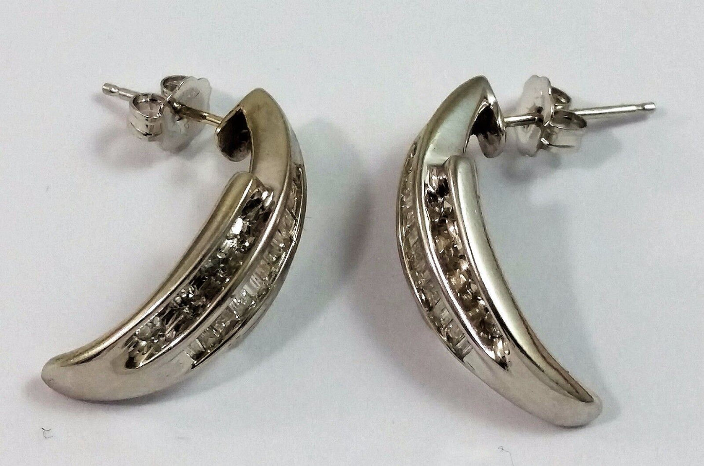 10K White Gold Hanging Stud Dangle Earrings with Diamonds