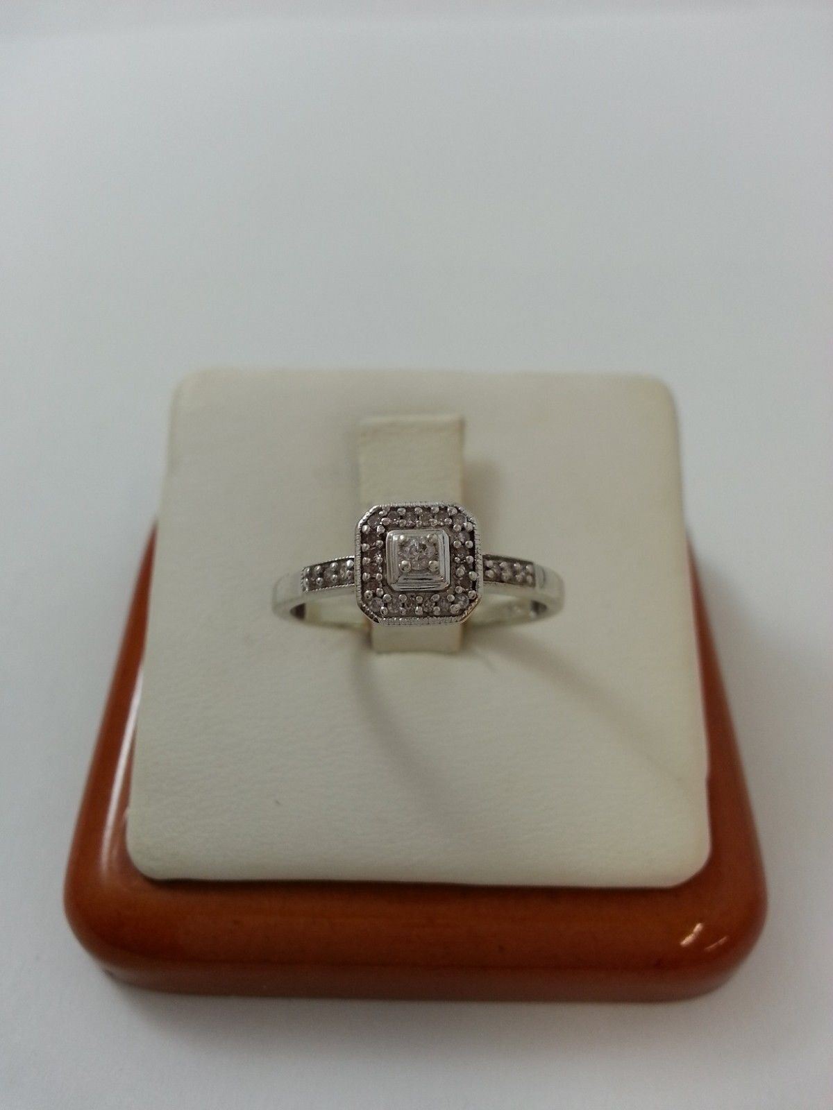 10K White Gold Ladies Ring With Diamonds