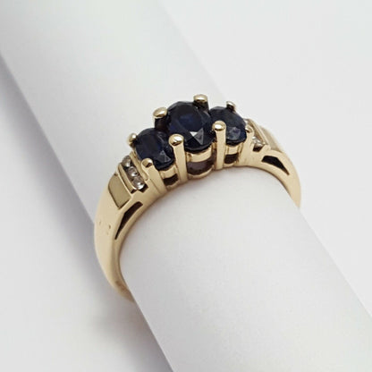 14K  Solid Yellow Gold Ladies Designer Ring Sapphire & Diamonds