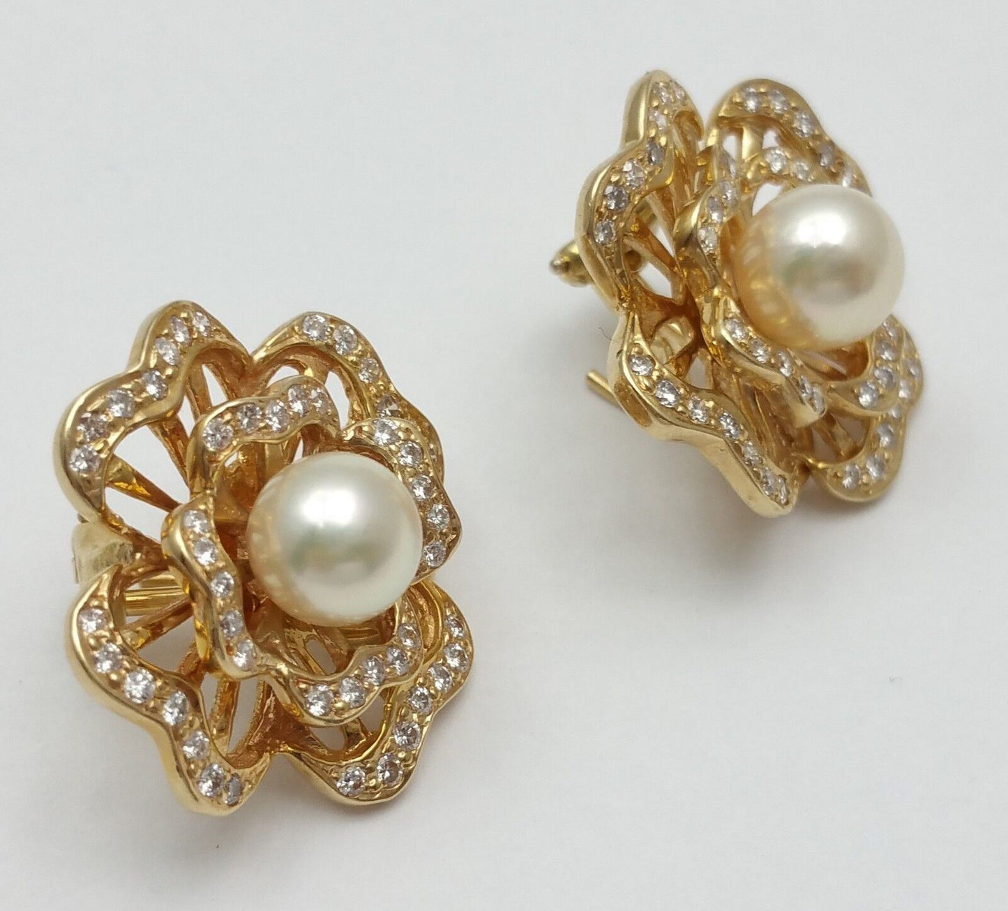 Elegant 14K Karat Solid Yellow Gold Clover Pearl & Diamond Earring's