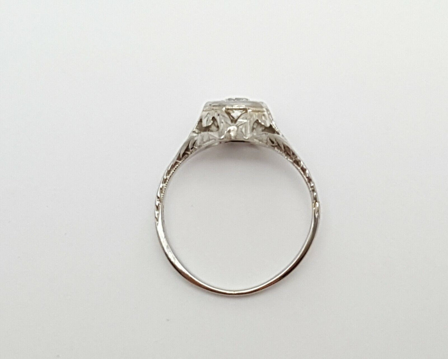 Vintage 18K Solid White Gold Art Deco Ladies Diamond Wedding Engagement Ring