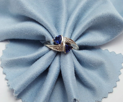 14K Solid White Gold Designer Triangle Blue Crystal & Diamond Ring