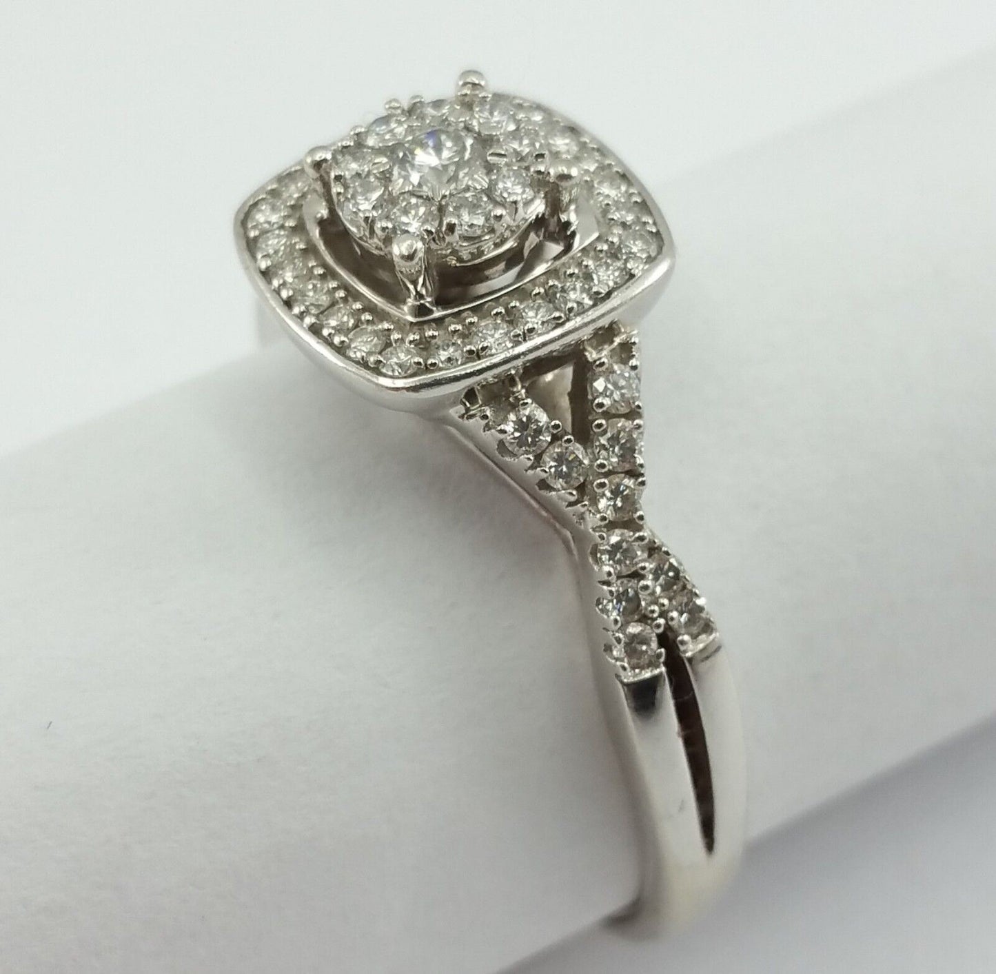 10K White Gold Designer Ladies Ring With Diamonds