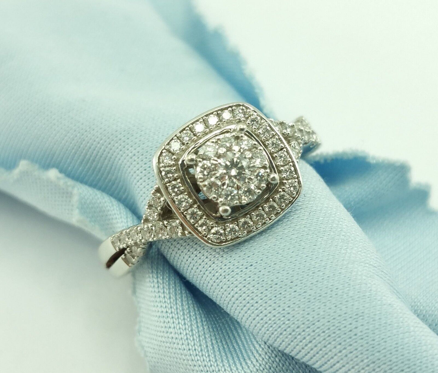 10K White Gold Designer Ladies Ring With Diamonds