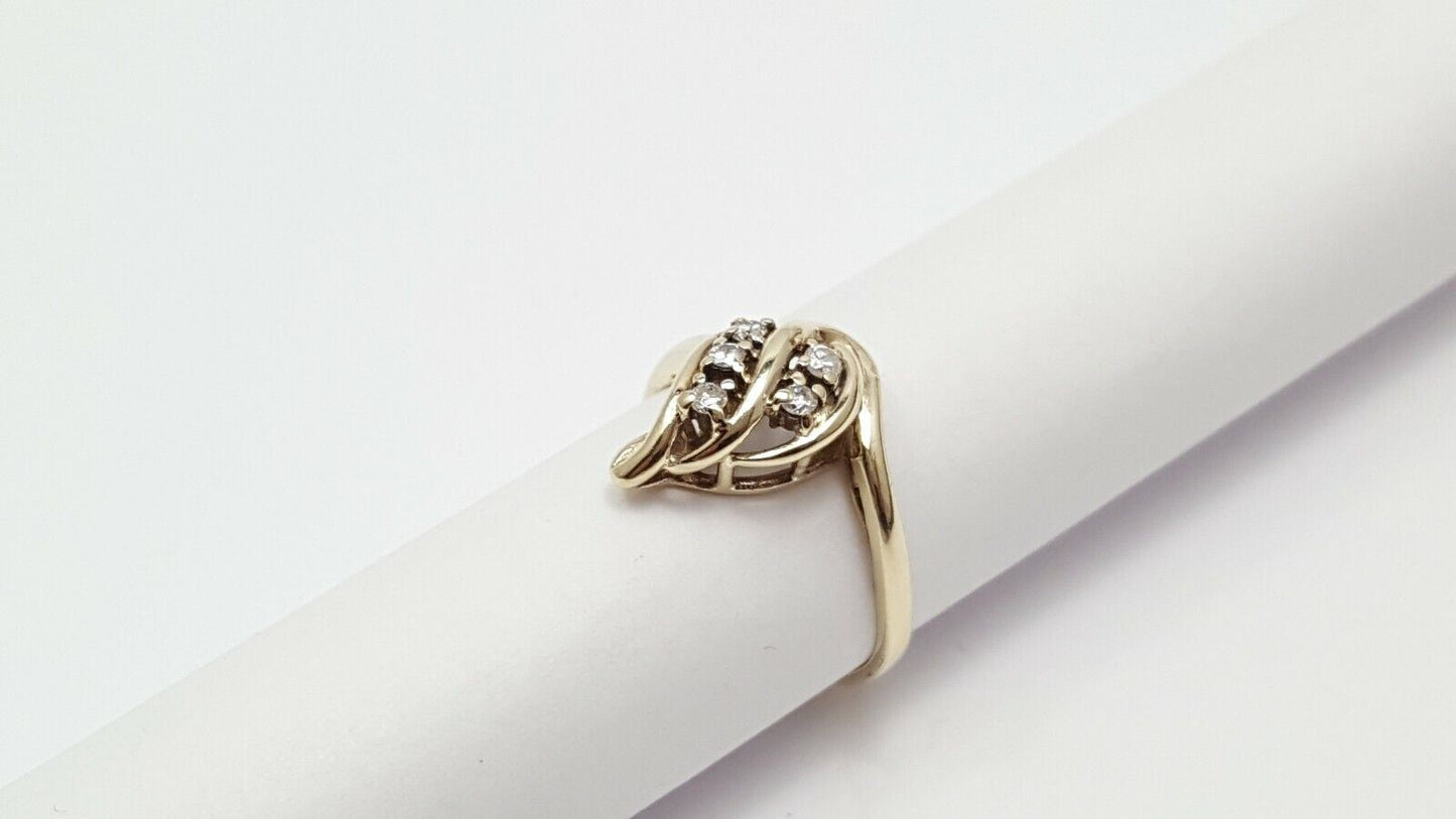 14K Solid Yellow Gold Leaf Round Diamond Ring