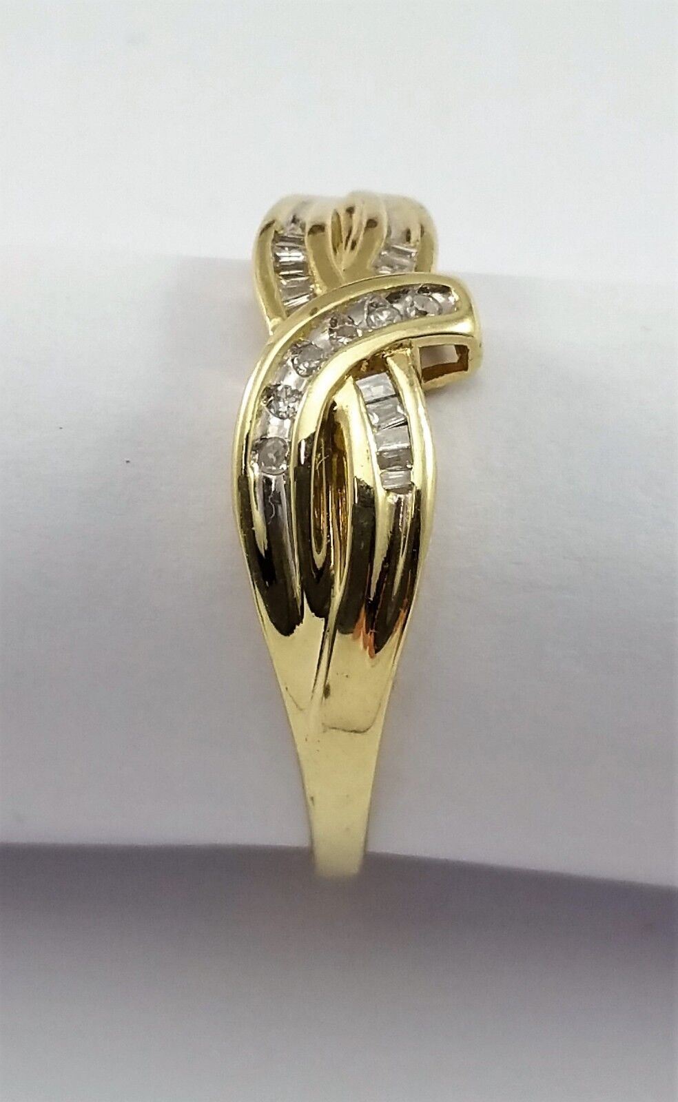 10K Solid Yellow Gold Round & Baguette Diamond Ring