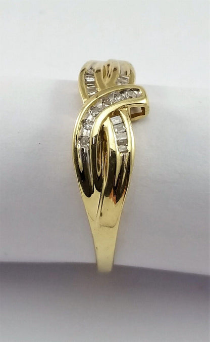 10K Solid Yellow Gold Round & Baguette Diamond Ring