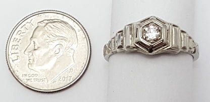 Vintage 18K Solid White Gold Ladies Designer Diamond Wedding Engagement Ring