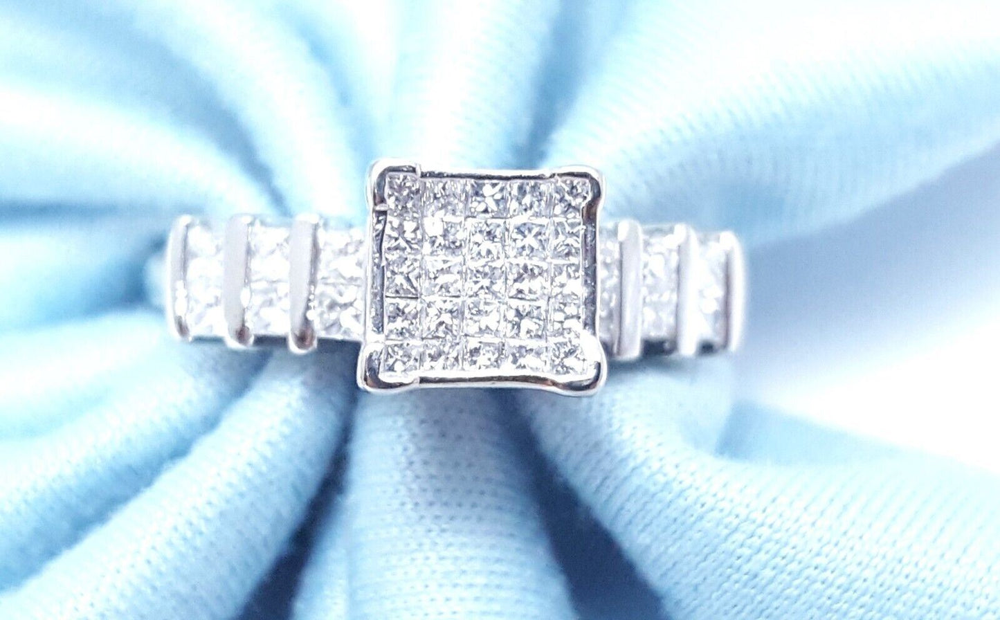 Elegant 14K Karat Solid White Gold Ladies Princess Cut Diamond Engagement Ring