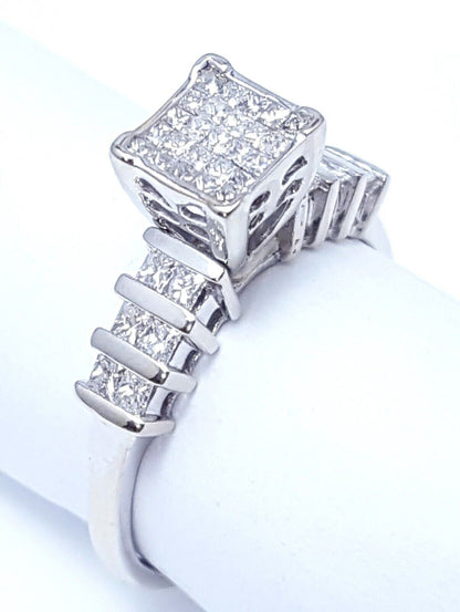 Elegant 14K Karat Solid White Gold Ladies Princess Cut Diamond Engagement Ring