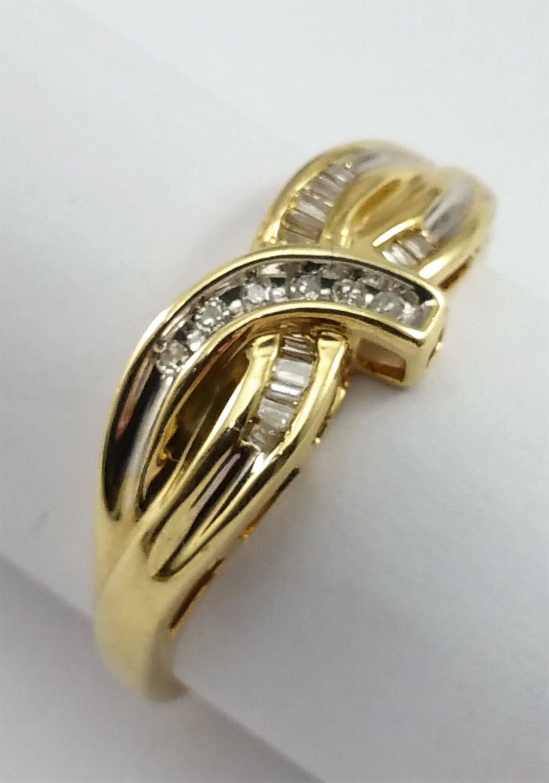 10K Solid Yellow Gold Baguette & Round Diamond Ring