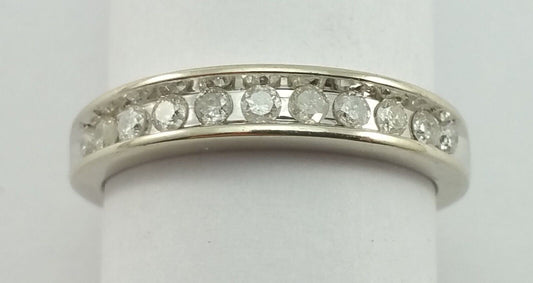 10K White Gold Ring Band with Diamonds