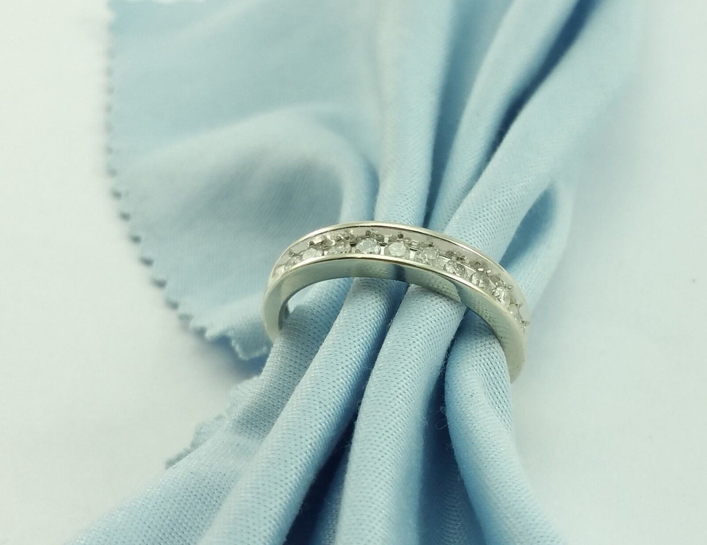 10K White Gold Ring Band with Diamonds