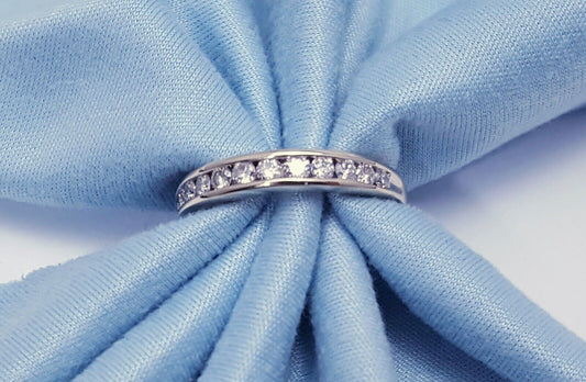 Exquisite 14K Solid White Gold Designer Diamond Wedding Band Ring