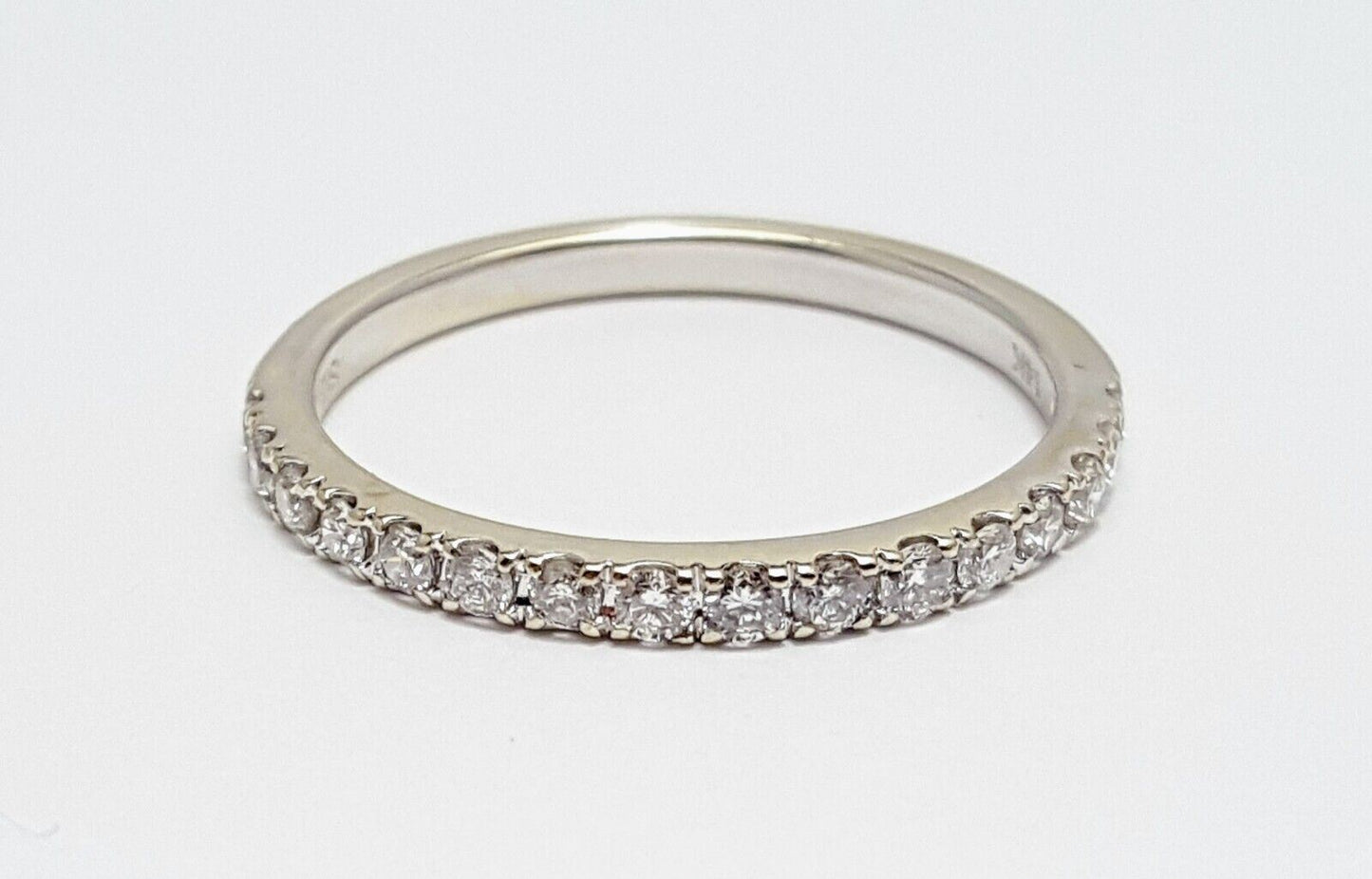 14K White Gold Single Row Diamond Wedding Band Ring