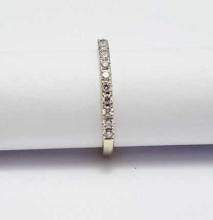 14K White Gold Single Row Diamond Wedding Band Ring