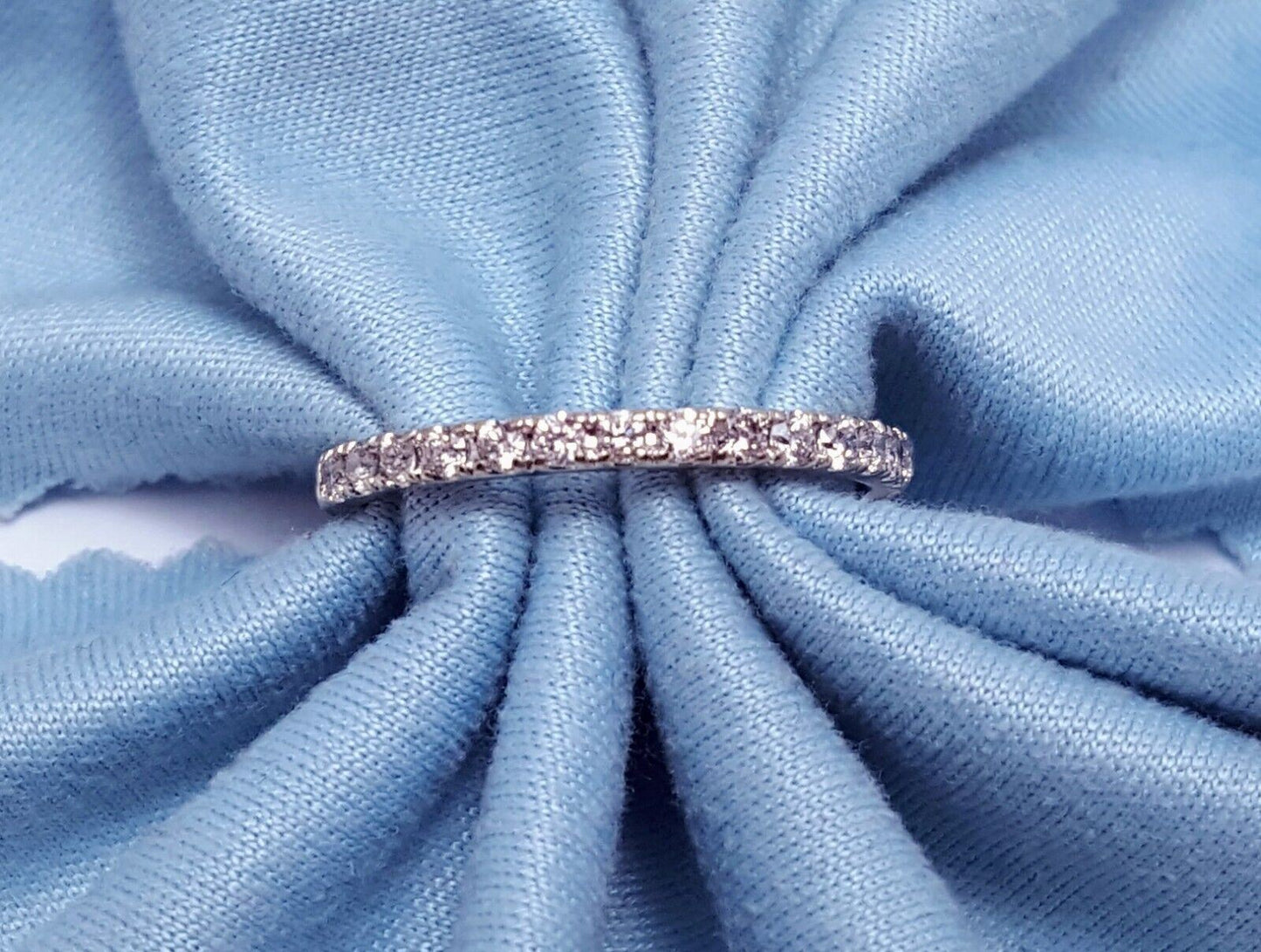 14K White Gold Single Row Diamond Wedding Band Ring