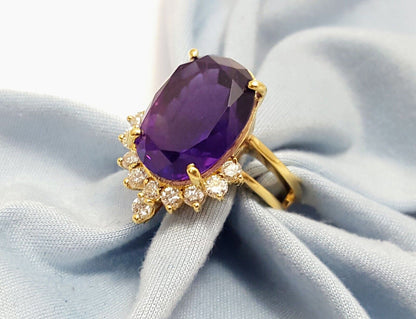 14K Karat Solid Yellow Gold Designer Oval Amethyst & Round Diamond Ring