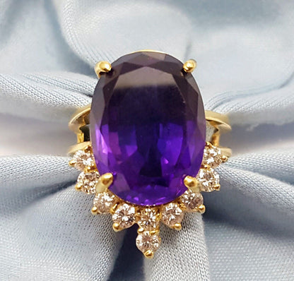 14K Karat Solid Yellow Gold Designer Oval Amethyst & Round Diamond Ring