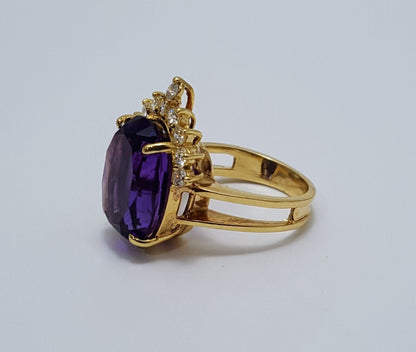 14K Karat Solid Yellow Gold Designer Oval Amethyst & Round Diamond Ring