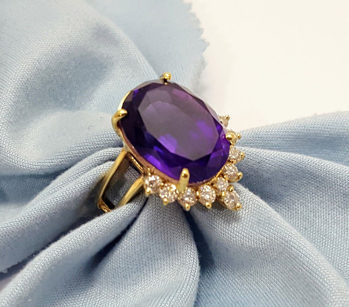 14K Karat Solid Yellow Gold Designer Oval Amethyst & Round Diamond Ring