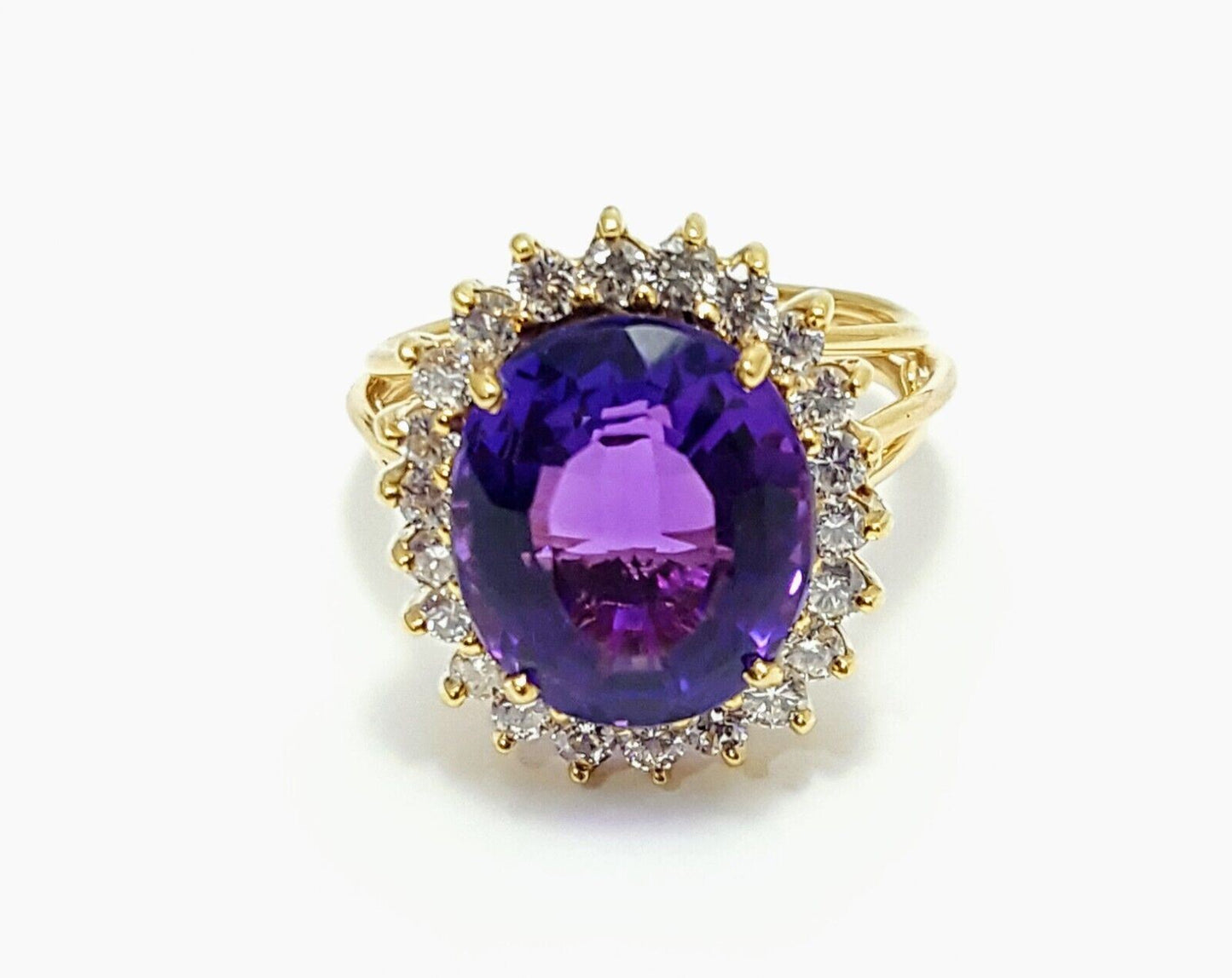 14K  Solid Yellow Gold Designer Large Oval Amethyst & Diamond Ring